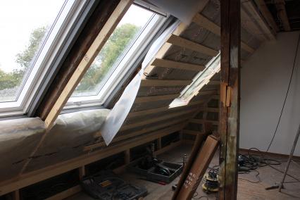Case om træpillefyr, nye vinduer og isolering af loft og mure 